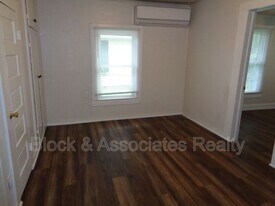 405 Dobson St in Kernersville, NC - Building Photo