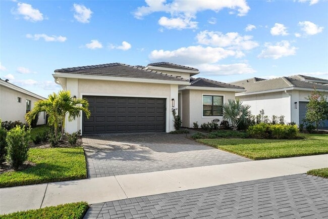 property at 17702 Cresswind Ter