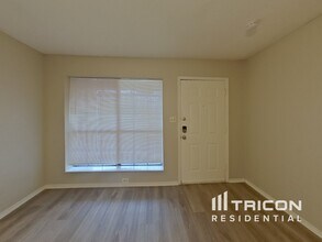 7828 Texridge Dr in Dallas, TX - Building Photo - Building Photo