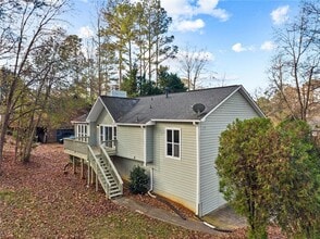 658 Hunt Station Dr in Lawrenceville, GA - Building Photo - Building Photo