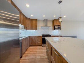 6417 W Irving Park Rd in Chicago, IL - Building Photo - Building Photo