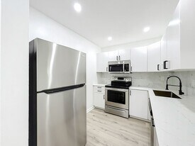 480 NW 20th St in Boca Raton, FL - Building Photo