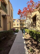 677 Luz del Sol Loop, Unit 677 Luz Del Sol Loop in Milpitas, CA - Foto de edificio - Building Photo