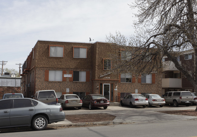 De Ville 17 Apartments in Greeley, CO - Building Photo - Building Photo