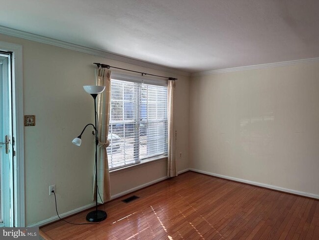 10523 Polk Square Ct in Gaithersburg, MD - Building Photo - Building Photo