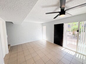 6802 N 17th Ave in Phoenix, AZ - Building Photo - Building Photo