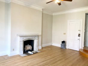265 Beacon St, Unit 33 in Boston, MA - Foto de edificio - Building Photo