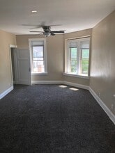 1036 E Land Pl in Milwaukee, WI - Building Photo - Building Photo