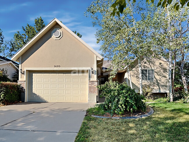 property at 1420 Pebblecreek Dr S