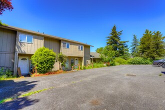 19015 NW Rock Creek Blvd in Portland, OR - Building Photo - Building Photo