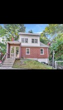 8010 Daly Rd in Cincinnati, OH - Foto de edificio - Building Photo