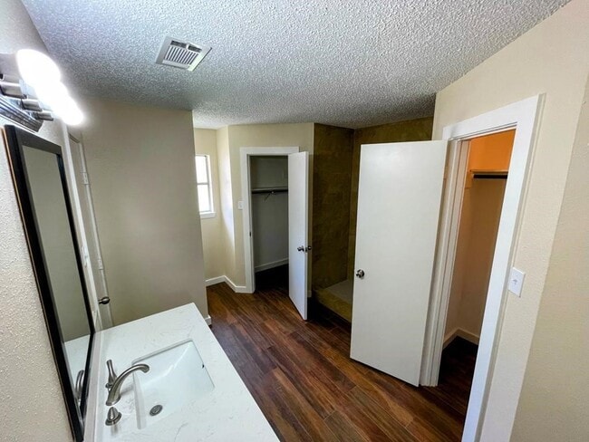 property at 451 Oakdale Dr