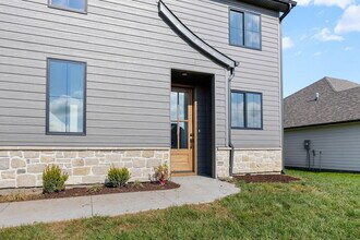 5663 Ralph Dobbs Way in Columbia, MO - Building Photo - Building Photo