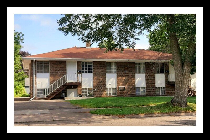 1111 W Minnehaha Ave in St. Paul, MN - Foto de edificio