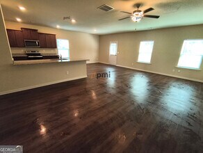 709 Plow Pt in Locust Grove, GA - Building Photo - Building Photo