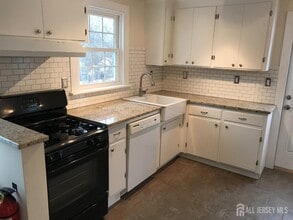 161 W Cliff St in Somerville, NJ - Building Photo - Building Photo