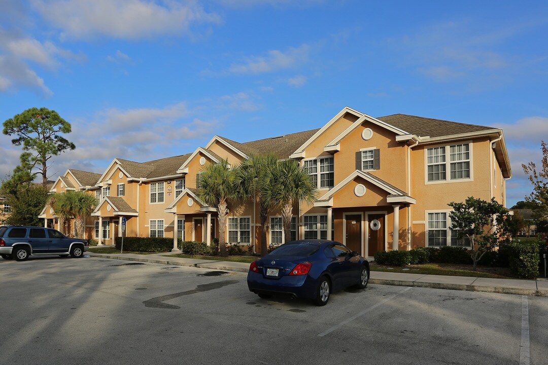 Madison Cay in Fort Pierce, FL - Building Photo