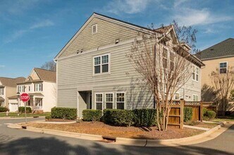 319 Legends Way in Chapel Hill, NC - Building Photo - Building Photo