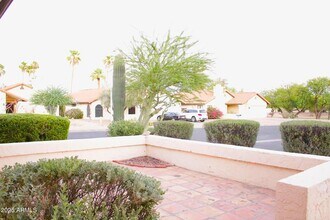 450 E Barbara Dr in Tempe, AZ - Building Photo - Building Photo