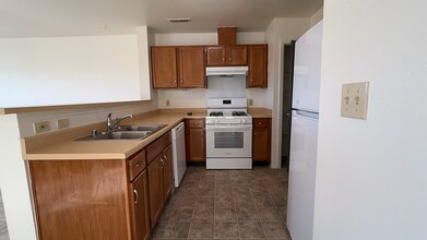 1281 Dakota Dr in Box Elder, SD - Building Photo - Building Photo