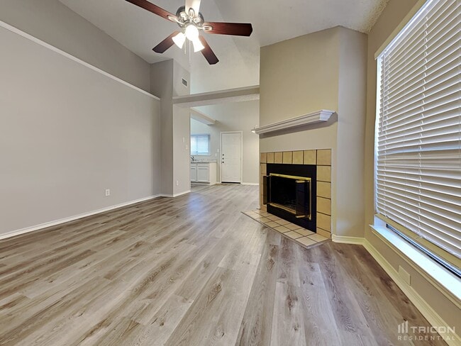 906 Sylvan Creek Dr in Lewisville, TX - Building Photo - Building Photo