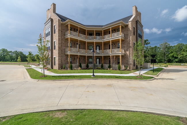 The Balconies at Heritage 7331 in Barling, AR - Foto de edificio - Building Photo