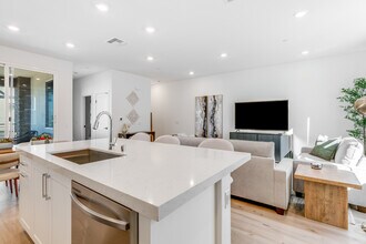 414 Caliper Wy in San Marcos, CA - Building Photo - Building Photo