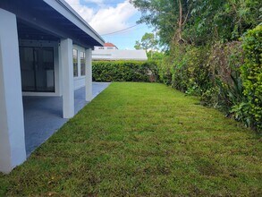 53 Alcantarra Ave in Coral Gables, FL - Building Photo - Building Photo