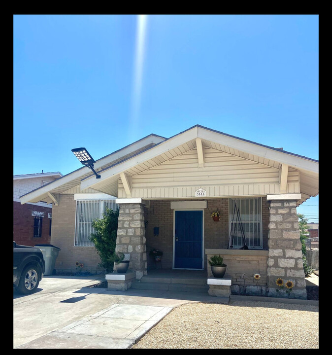 3516 Clifton Ave in El Paso, TX - Building Photo