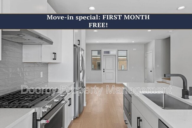 property at 895 Cherokee Blvd.