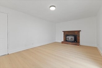 21047 SW Imperial Ct in Beaverton, OR - Building Photo - Building Photo