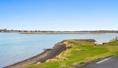 1908 W Marina Dr in Moses Lake, WA - Building Photo - Building Photo