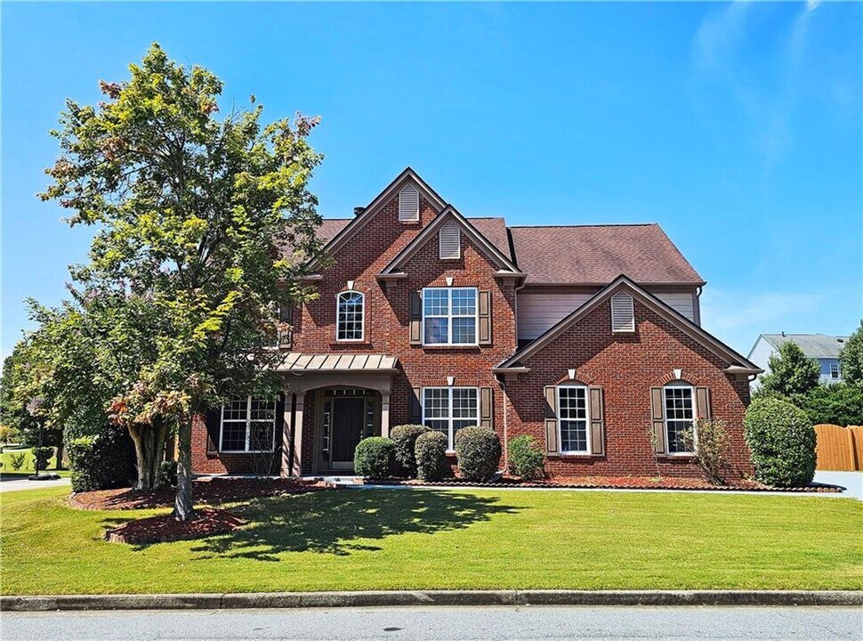1215 Clandon Pl in Suwanee, GA - Building Photo