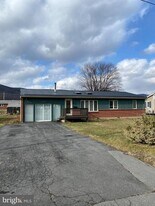 1030 Georgia Ave in Keyser, WV - Building Photo