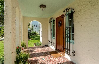 302 Fordham Dr in Lake Worth Beach, FL - Building Photo - Building Photo