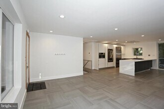 6306 Dahlonega Rd in Bethesda, MD - Building Photo - Building Photo