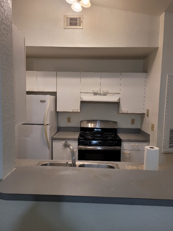 property at 1603 Columbus Arms Cir