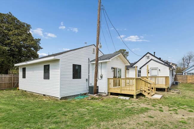 property at 1428 24th St