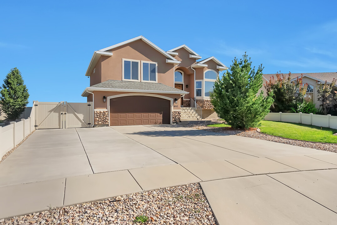 6317 Dillan Cir in Herriman, UT - Foto de edificio