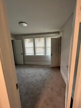 5324 Burns Ave in Detroit, MI - Foto de edificio - Building Photo