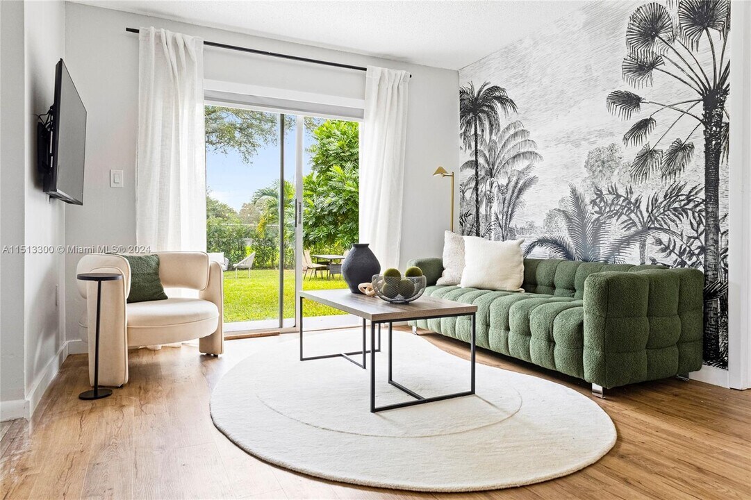 20075 SW 87th Pl in Cutler Bay, FL - Foto de edificio