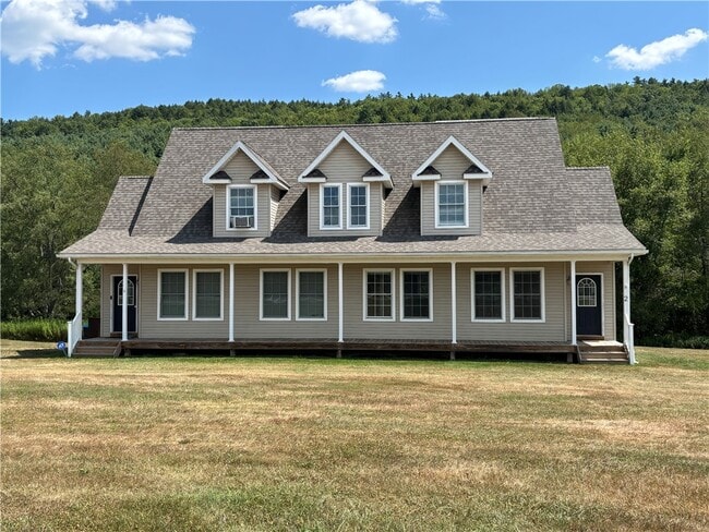 property at 1672 NY-205