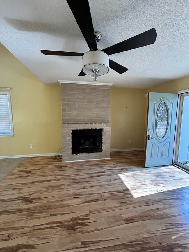 616 Palmetto Trce in Hinesville, GA - Building Photo - Building Photo