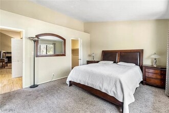 5020 S Rainbow Blvd in Las Vegas, NV - Building Photo - Building Photo