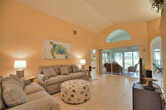 1191 Harbor Town Way, Unit 4053 in Venice, FL - Building Photo - Building Photo