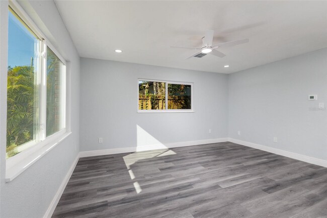 1709 W Perio St in Tampa, FL - Building Photo - Building Photo