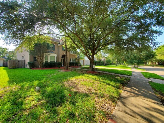 4810 N Pine Brook Way in Houston, TX - Building Photo - Building Photo