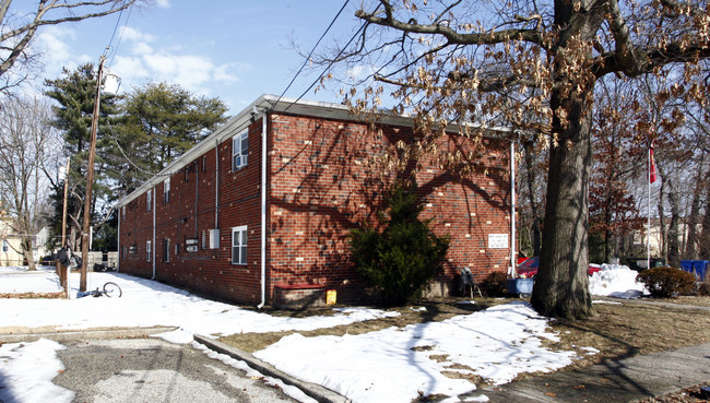 Envoy Garden Apartments in Westville, NJ - Building Photo - Building Photo