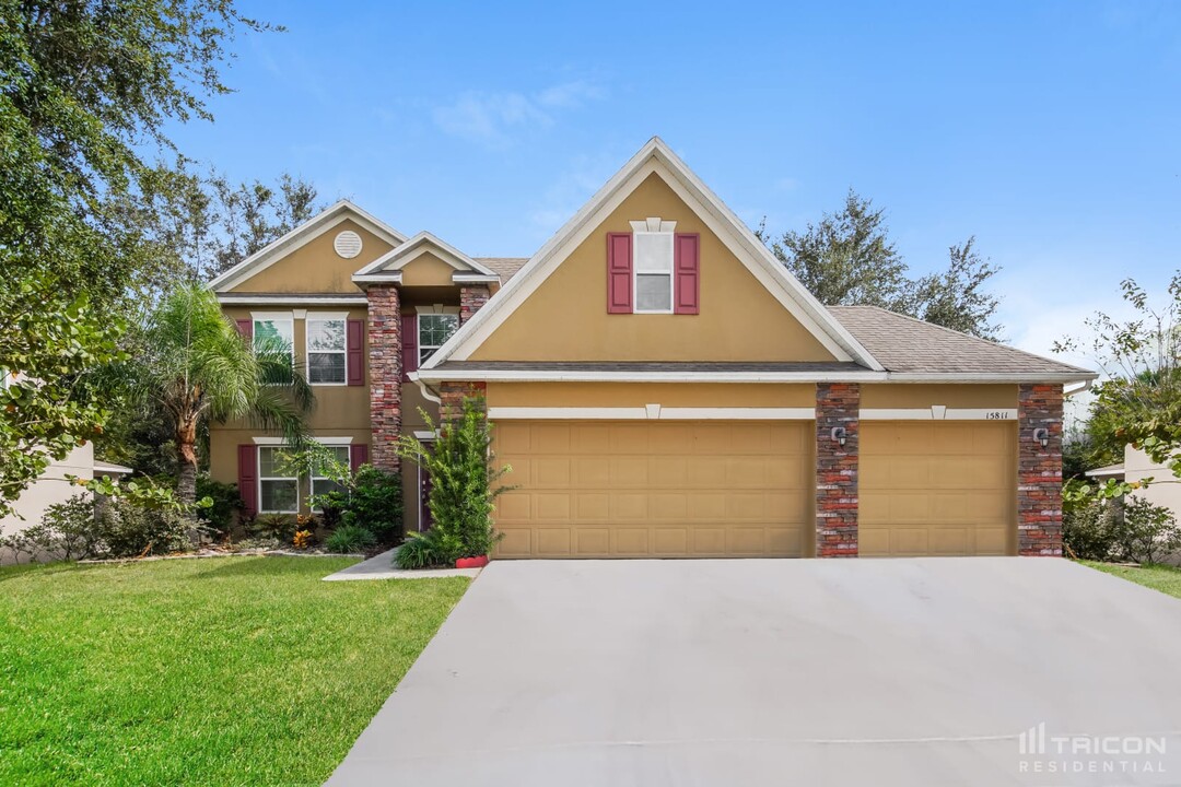 15811 Surfbird Ct in Mascotte, FL - Building Photo