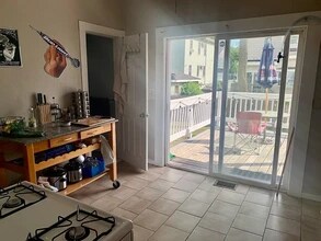 32 Newcastle Rd in Boston, MA - Building Photo - Building Photo